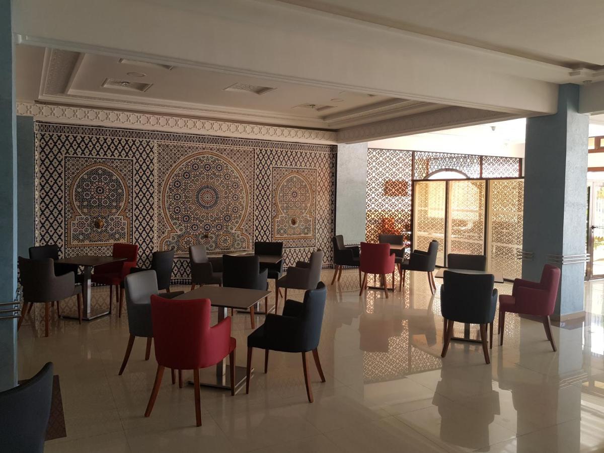 Hotel Al Madina Safi Bagian luar foto