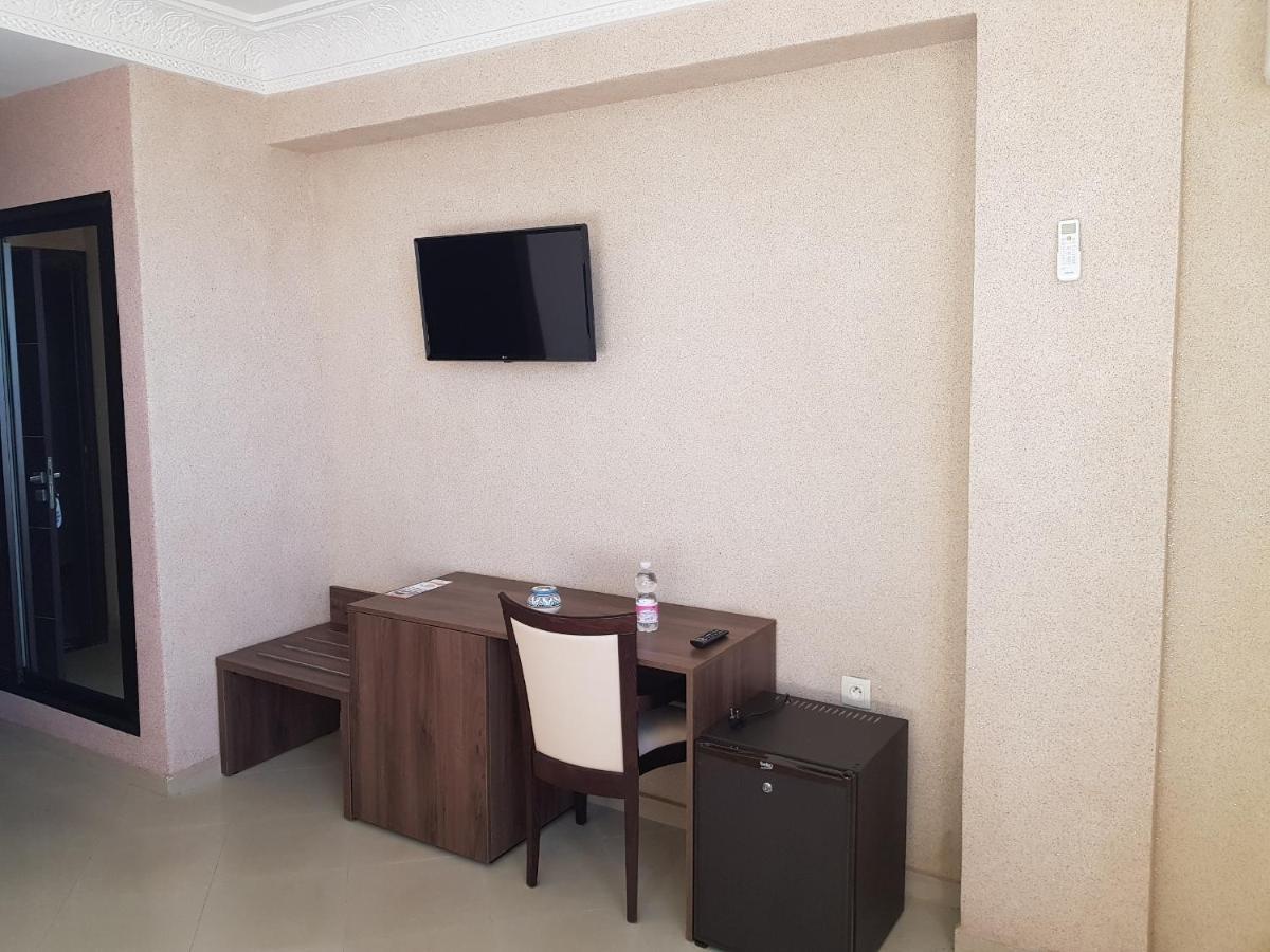 Hotel Al Madina Safi Bagian luar foto