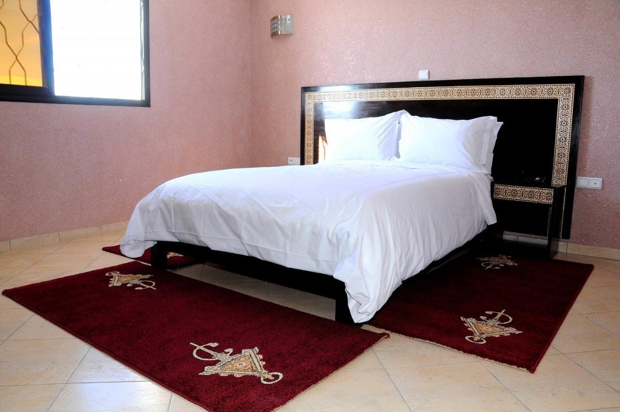 Hotel Al Madina Safi Ruang foto