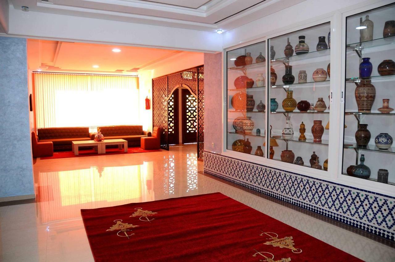 Hotel Al Madina Safi Bagian luar foto