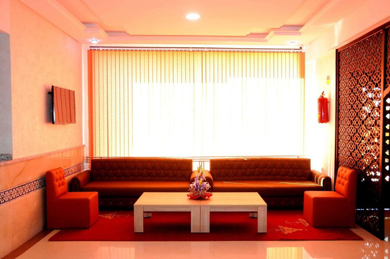 Hotel Al Madina Safi Bagian luar foto