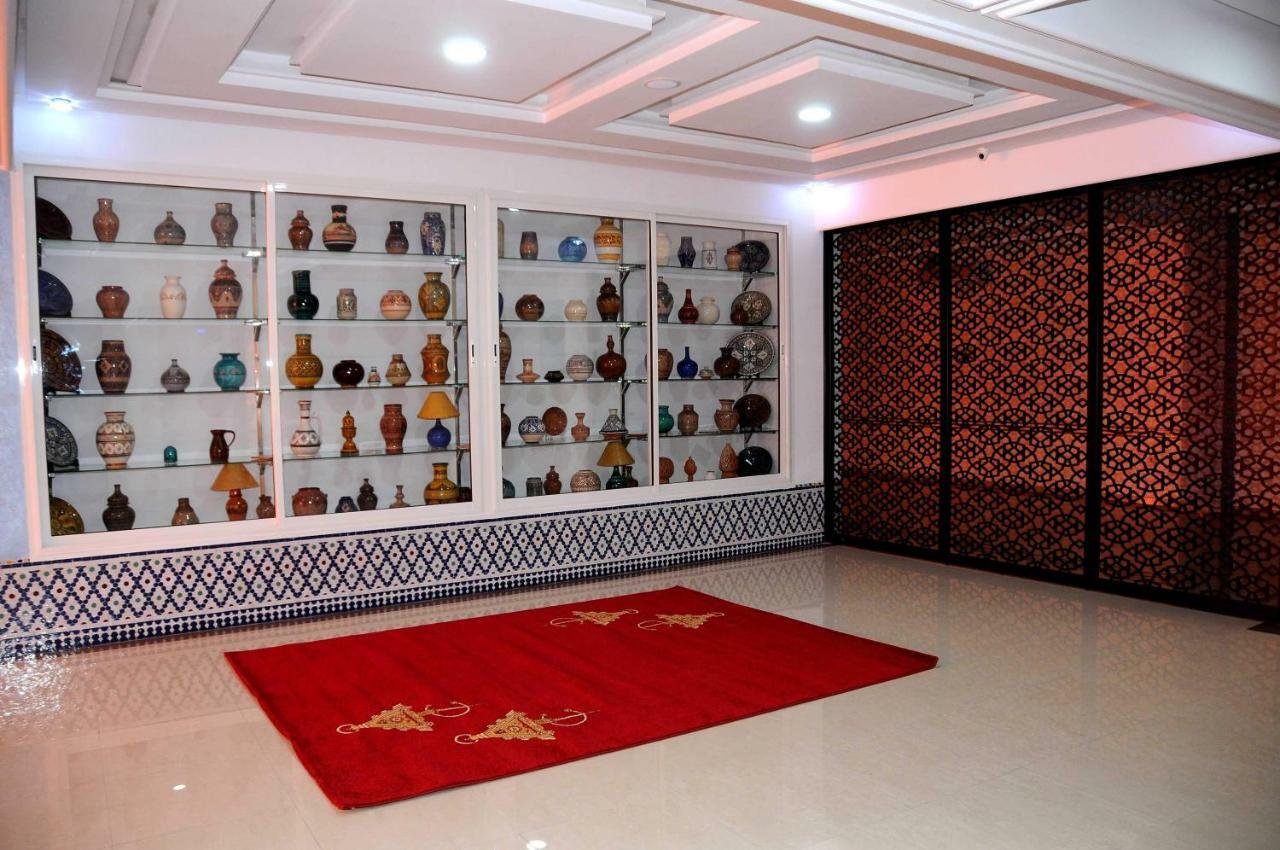 Hotel Al Madina Safi Bagian luar foto