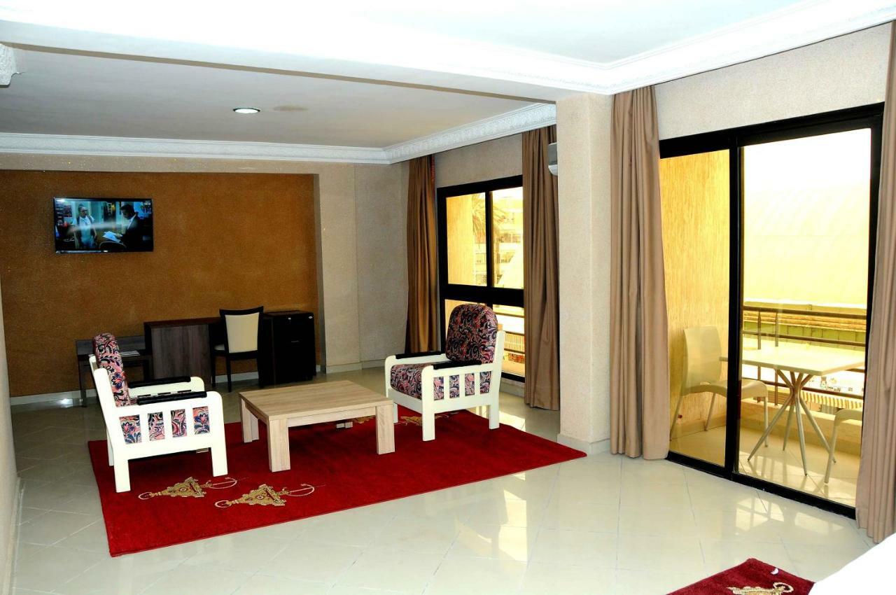 Hotel Al Madina Safi Bagian luar foto